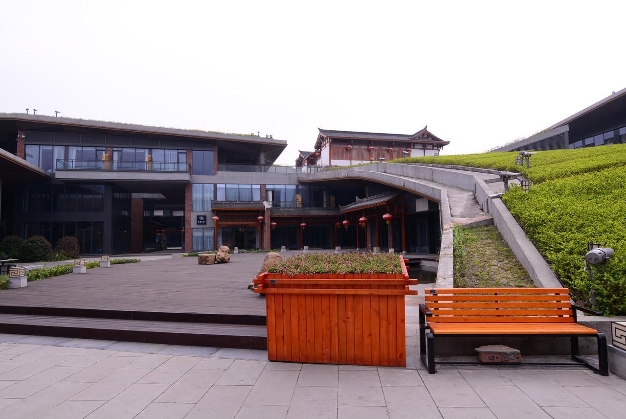 Emeis Van Stars Mountain Lodge Эмэйшань Экстерьер фото